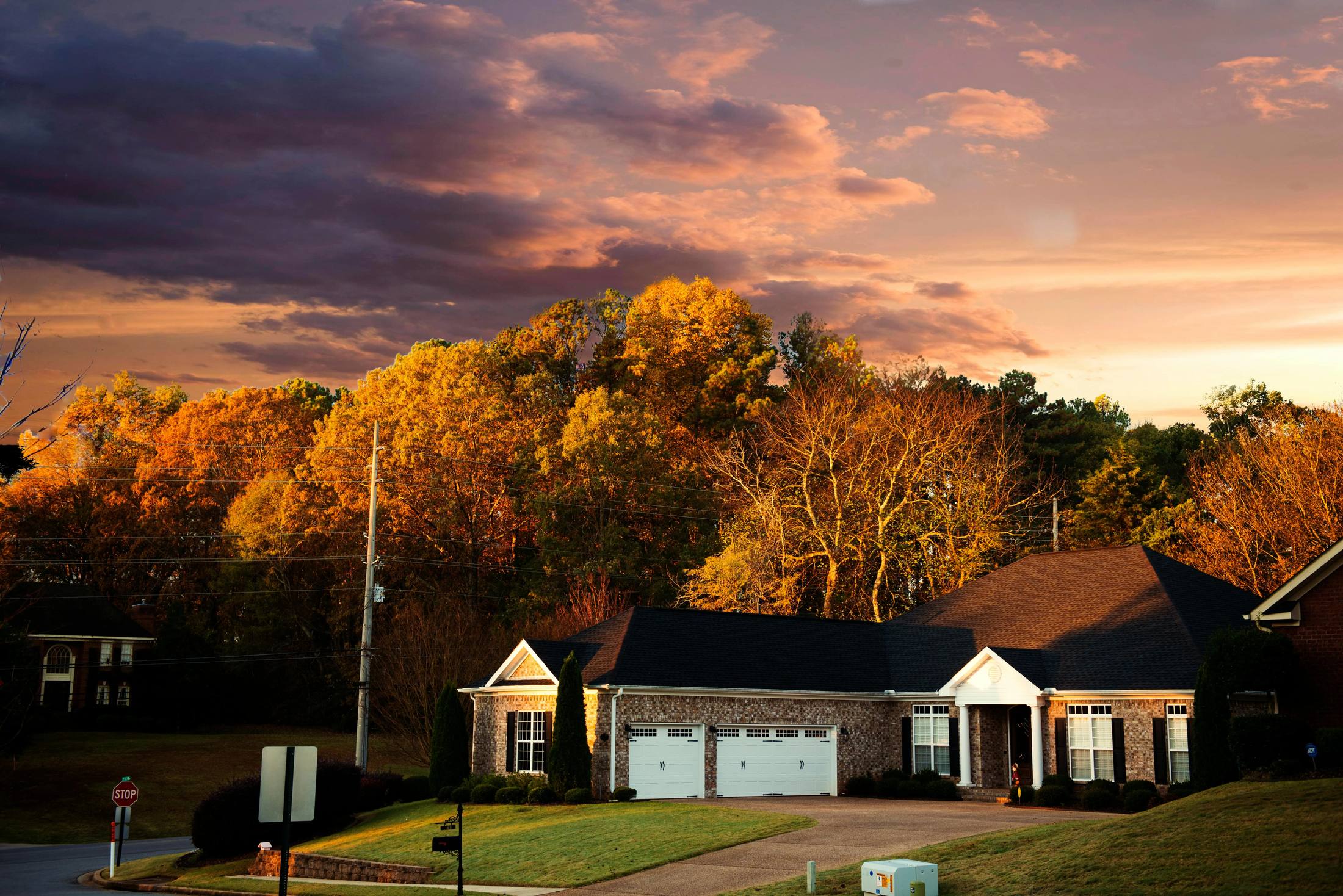 Fall leaf removal service Charlotte North Carolina residential property